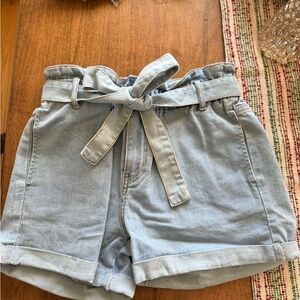 Paper bag denim shorts